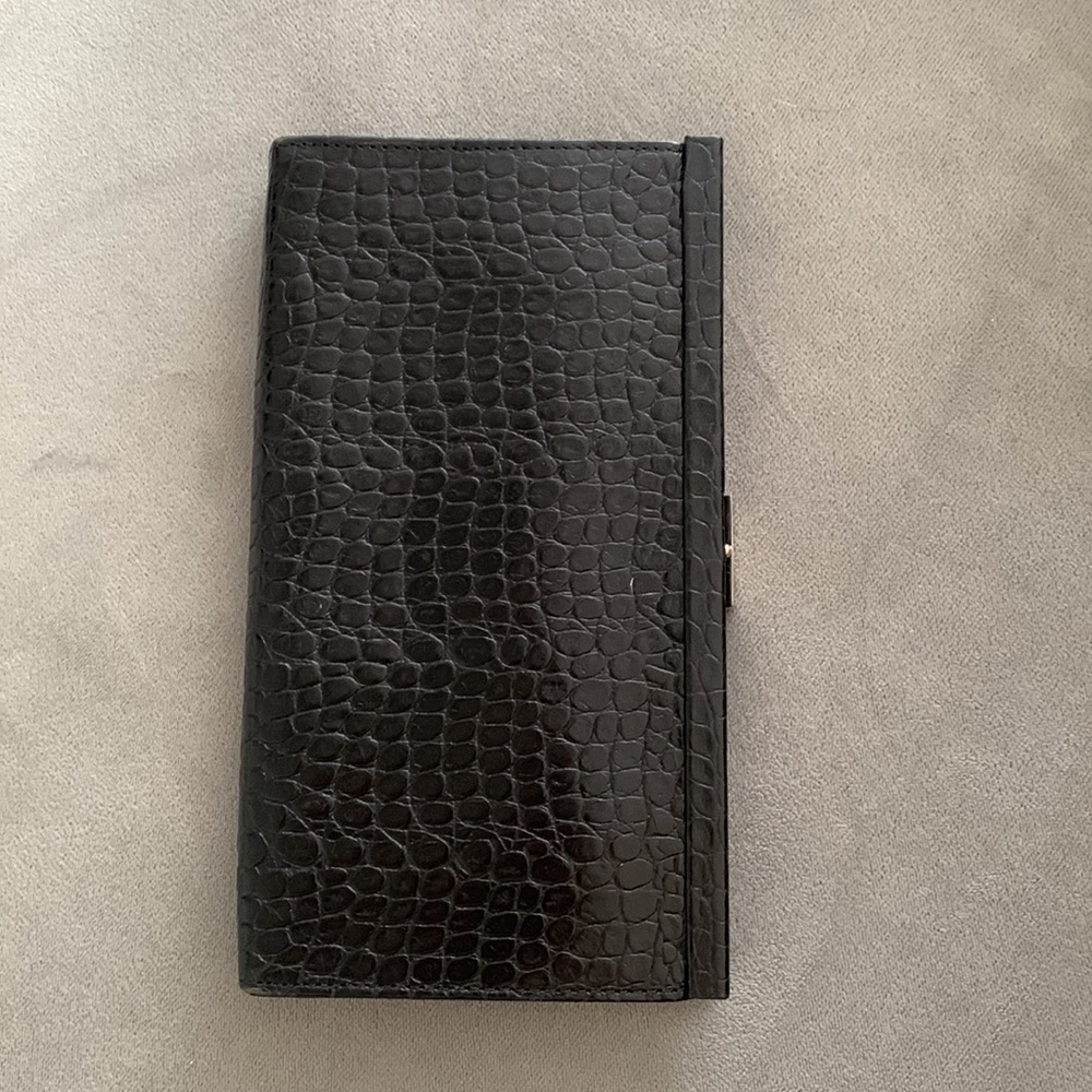 Banana Republic Black Cow
Leather Clutch